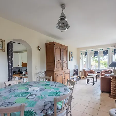 Prázdninový dům Emji - Maison Proche De La Ver-sur-Mer